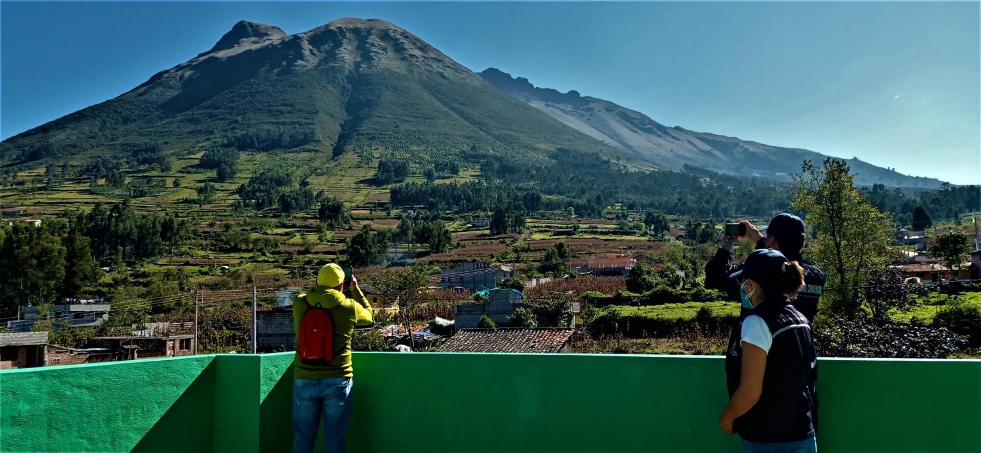 Green House Araque Inn By Rotamundos Otavalo Exterior foto